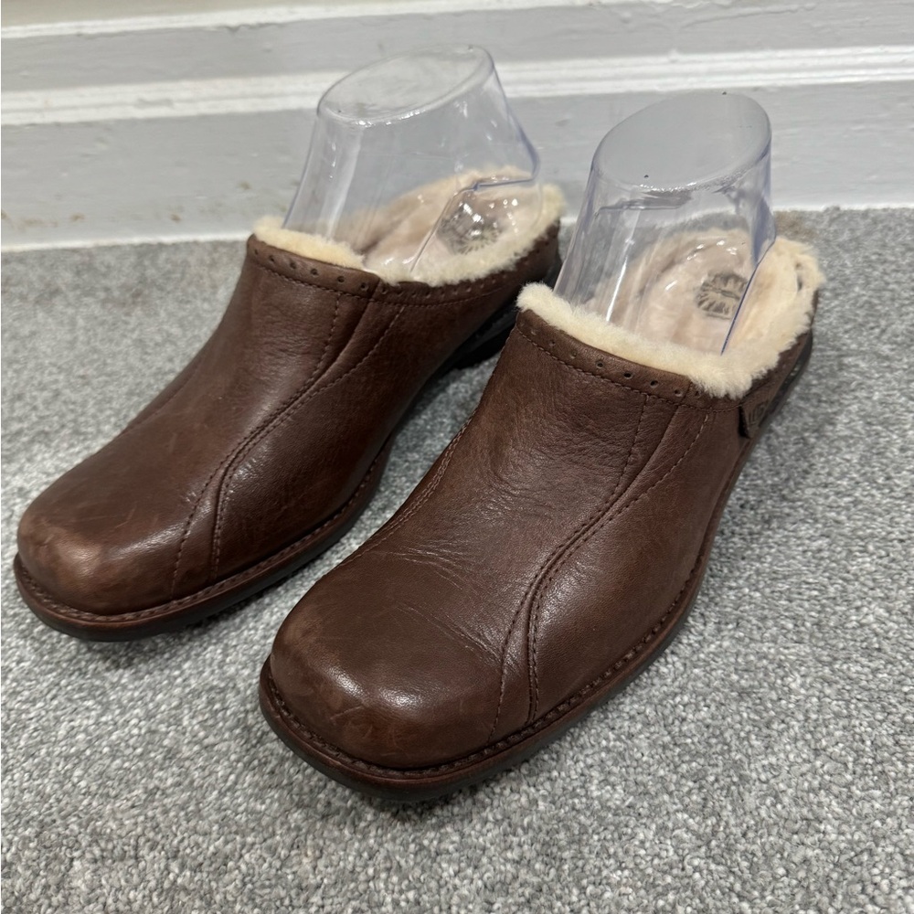 UGG Women’s Leather Shearling-Lined Mules – Size 8.5